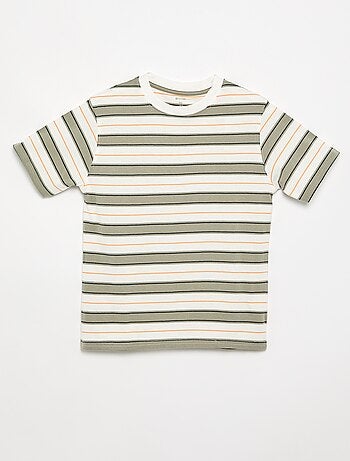 T-shirt às riscas de manga curta