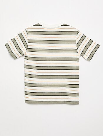 T-shirt às riscas de manga curta