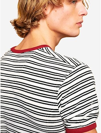 T-shirt às riscas slim fit com decote redondo giesto