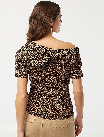 T-shirt assimétrica em malha crepe