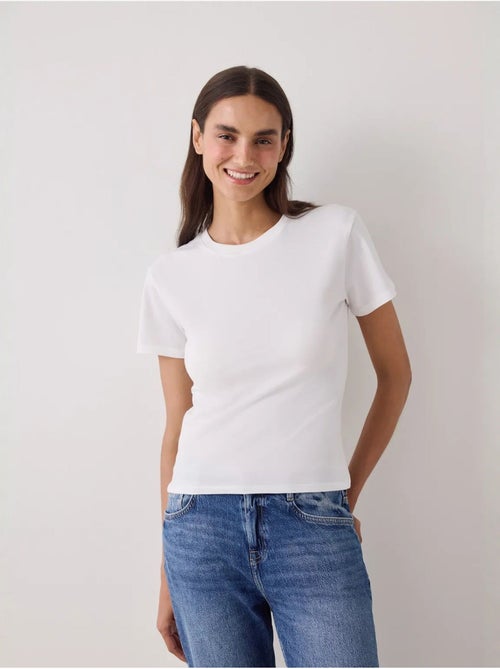 T-shirt basic slim fit de manga curta penti - Kiabi T-shirt basic slim fit de manga curta penti - Kiabi