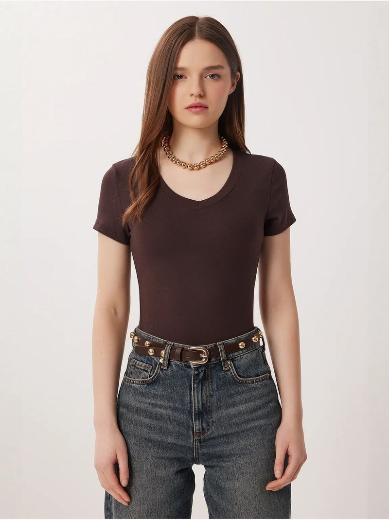 T-shirt básica com decote em v slim fit istanbul Castanho-chocolate - Kiabi