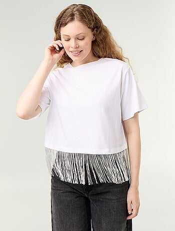 T-shirt básica com franjas