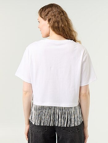 T-shirt básica com franjas