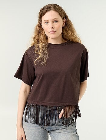 T-shirt básica com franjas