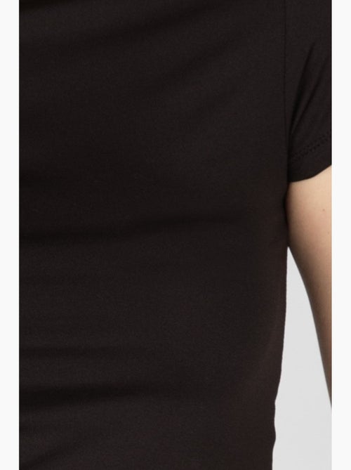 T-shirt básica com gola redonda hiccup - Kiabi T-shirt básica com gola redonda hiccup - Kiabi