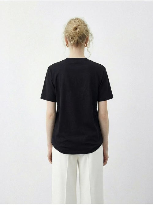 T-shirt básica de gola redonda com detalhe de acessório lucci - Kiabi