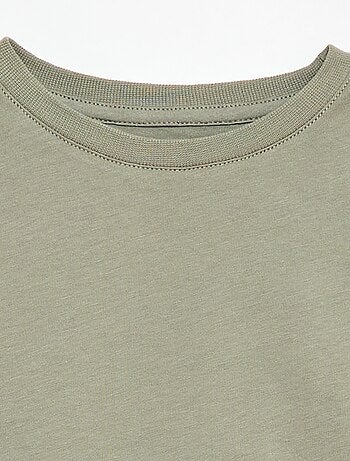 T-shirt básica lisa em jersey