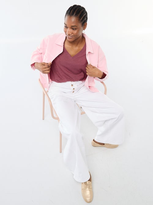 T-shirt básico de manga curta com decote em V - Kiabi