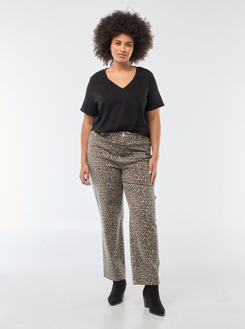 T-shirt básico de manga curta e decote em V - Kiabi