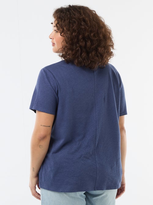 T-shirt básico decote em V e mangas curtas - Kiabi
