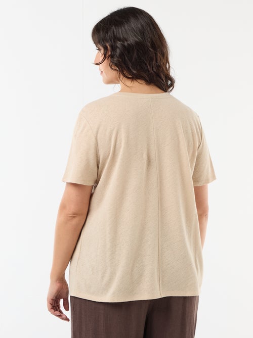 T-shirt básico decote em V e mangas curtas - Kiabi
