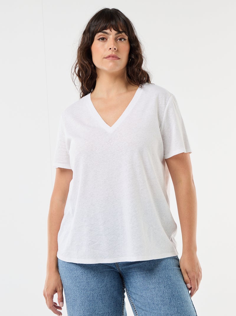 T-shirt básico decote em V e mangas curtas Branco - Kiabi