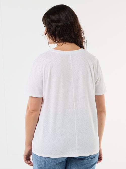 T-shirt básico decote em V e mangas curtas - Kiabi