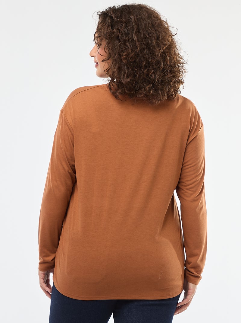 T-shirt básico gola V e mangas 3/4 Castanho - Kiabi