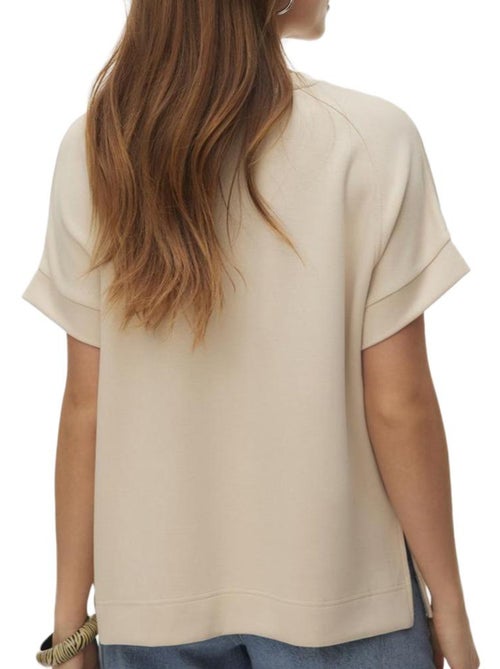 T-Shirt Bege Feminina Vero Moda Hali 10339414 - Kiabi T-Shirt Bege Feminina Vero Moda Hali 10339414 - Kiabi
