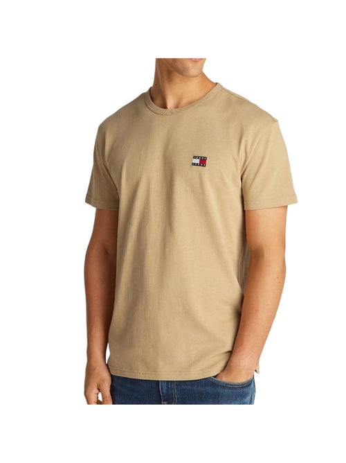 T-shirt Bege Tommy Jeans com Emblema Regular para Homem - Kiabi