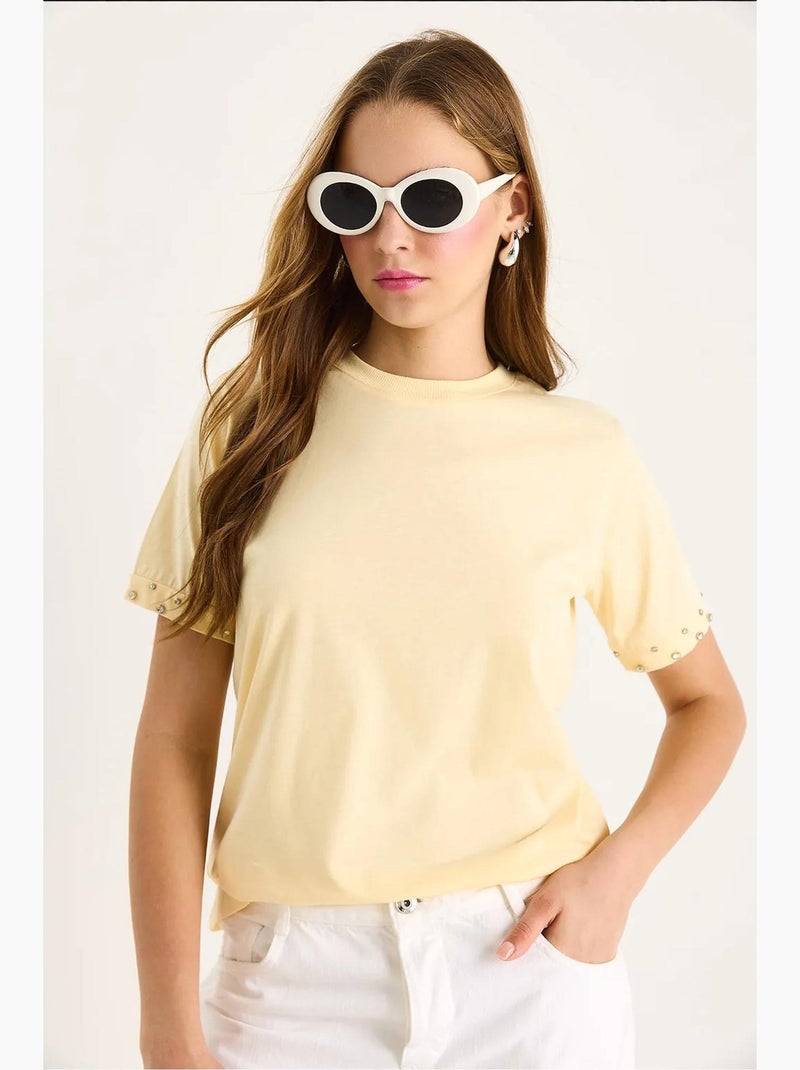 T-shirt bordada com decote redondo e manga curta lucci Amarelo-limão - Kiabi