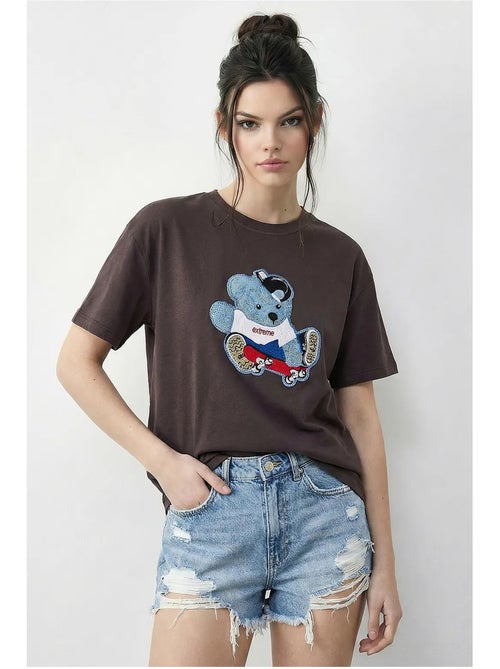 T-shirt bordada de gola redonda lucci - Kiabi T-shirt bordada de gola redonda lucci - Kiabi