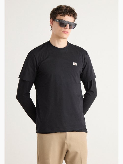 T-shirt calvin klein jeans badge para homem em jersey preto - Kiabi T-shirt calvin klein jeans badge para homem em jersey preto - Kiabi