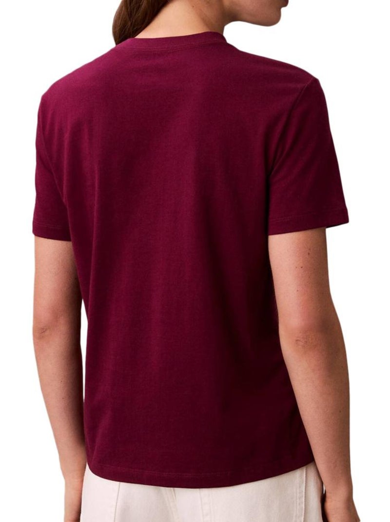 T-Shirt Calvin Klein Jeans Bordeaux para Mulher LV047E804G Bordô - Kiabi