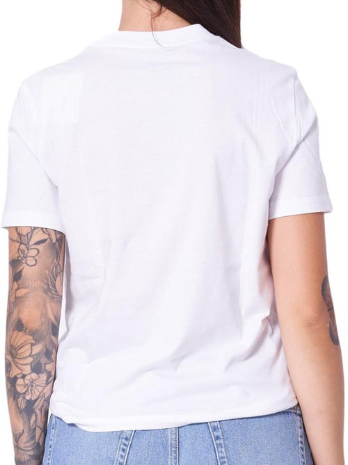 T-shirt Calvin Klein Jeans Clássica Foil Branca para Mulher - Kiabi T-shirt Calvin Klein Jeans Clássica Foil Branca para Mulher - Kiabi
