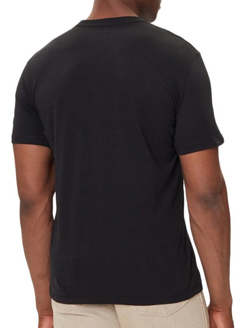 T-Shirt Calvin Klein Jeans Gradiente Preto para Homem - Kiabi T-Shirt Calvin Klein Jeans Gradiente Preto para Homem - Kiabi