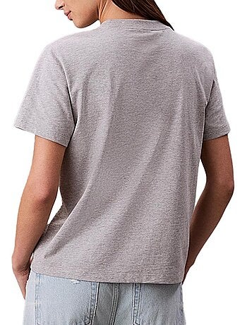 T-Shirt Calvin Klein Jeans Hero Rosa para Mulher