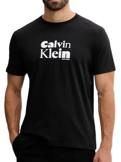 T-Shirt Calvin Klein Jeans LV04RD820G Preto para Homem - Kiabi T-Shirt Calvin Klein Jeans LV04RD820G Preto para Homem - Kiabi