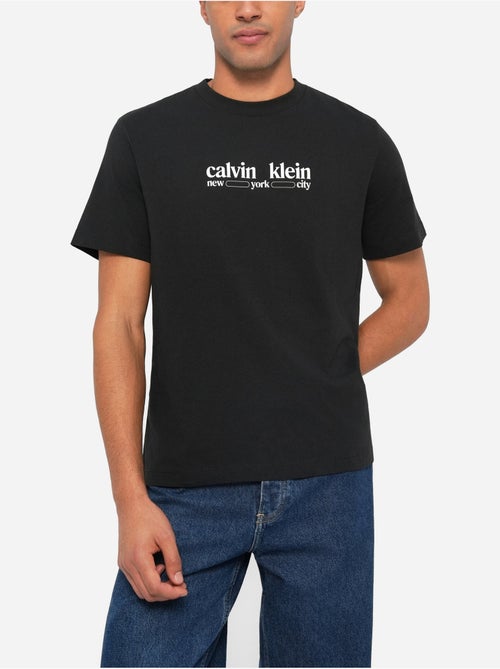 T-shirt calvin klein jeans lv14re831g preto para homem - Kiabi T-shirt calvin klein jeans lv14re831g preto para homem - Kiabi