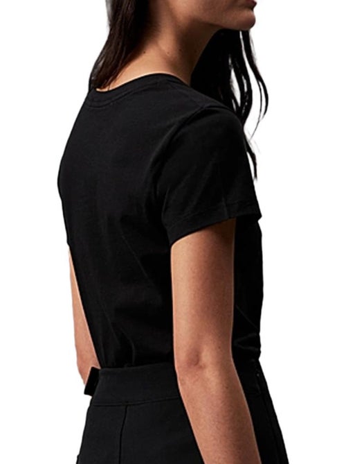 T-Shirt Calvin Klein Jeans Slim com Bordado para Mulher - Kiabi T-Shirt Calvin Klein Jeans Slim com Bordado para Mulher - Kiabi
