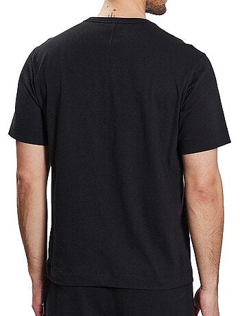 T-shirt calvin klein preto para homem 108