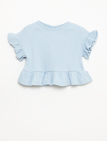 T-shirt canelada com detalhes franzidos