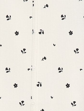 T-shirt canelada com flores