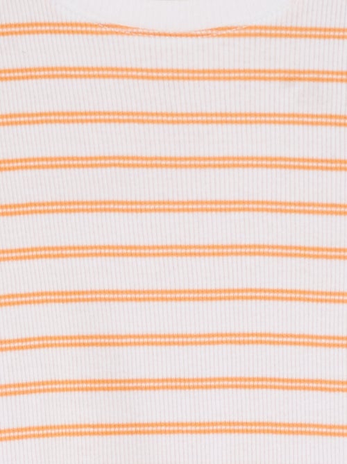 T-shirt canelada com rebordos ondulados e motivos - Kiabi