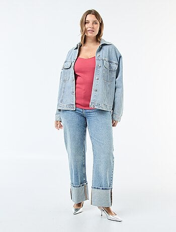 T-shirt canelado com decote largo