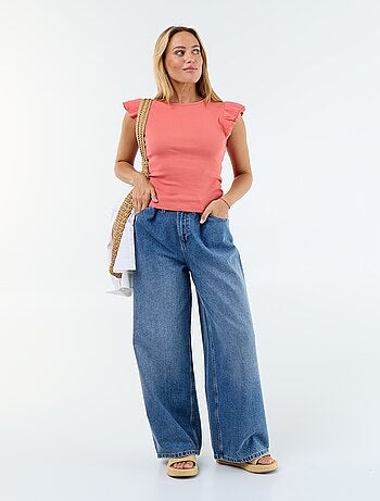 T-shirt canelado com mangas com folhos