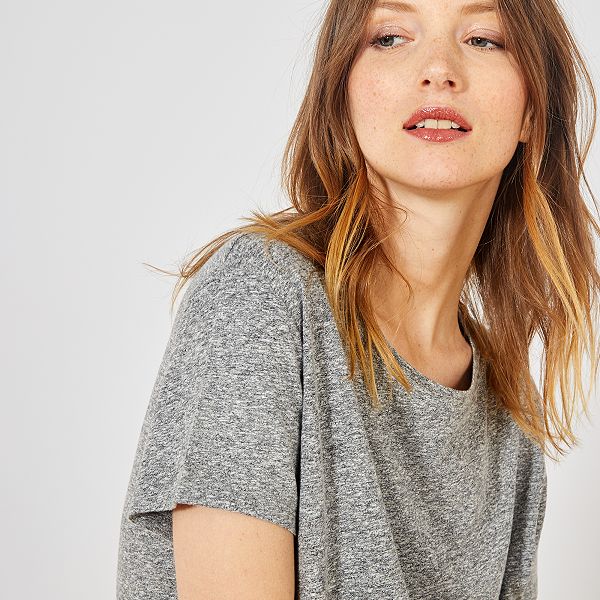 t shirt gris