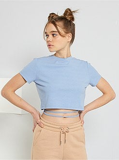 T-shirt com abertura atrás - Kiabi