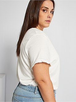 T-shirt com bordado de 'flores' - Kiabi