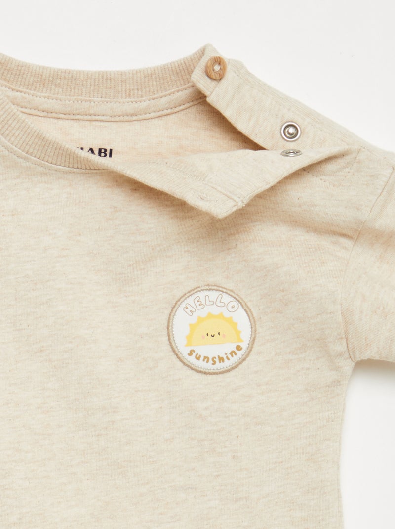 T-shirt com bordado no peito Bege - Kiabi