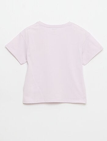 T-shirt com bordado no peito