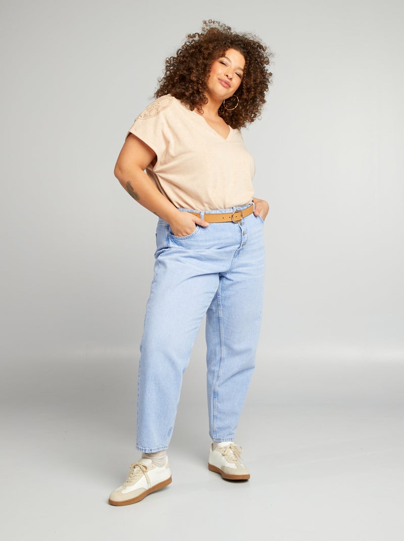 T-shirt com bordados BEGE - Kiabi