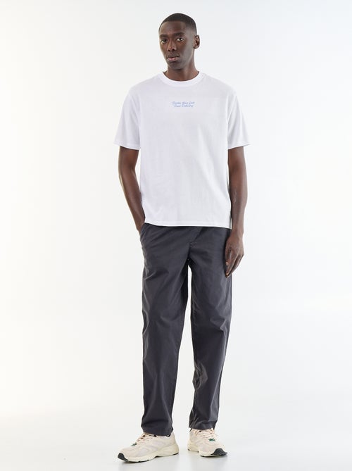 T-shirt com bordados e mangas curtas - Kiabi