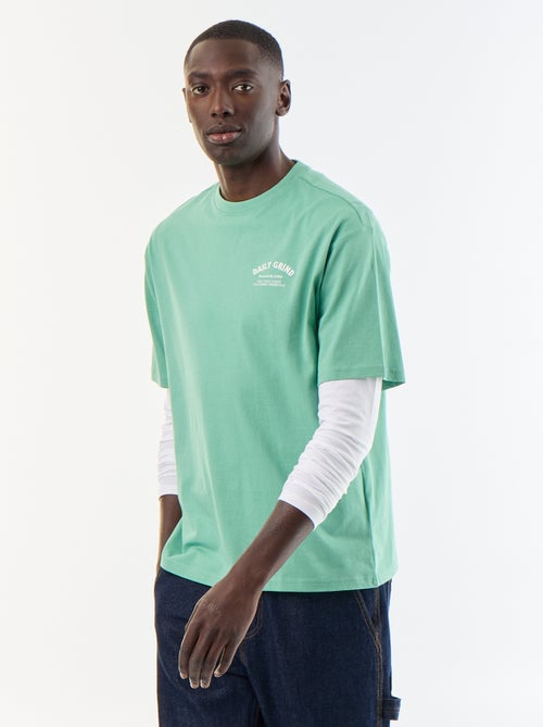 T-shirt com bordados e mangas curtas - Kiabi