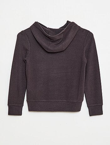 T-shirt com capuz e bolso com folho liso