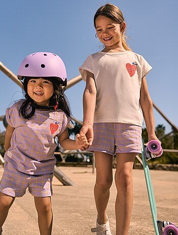 T-shirt com cavas curtas dobradas - Grafik Edition