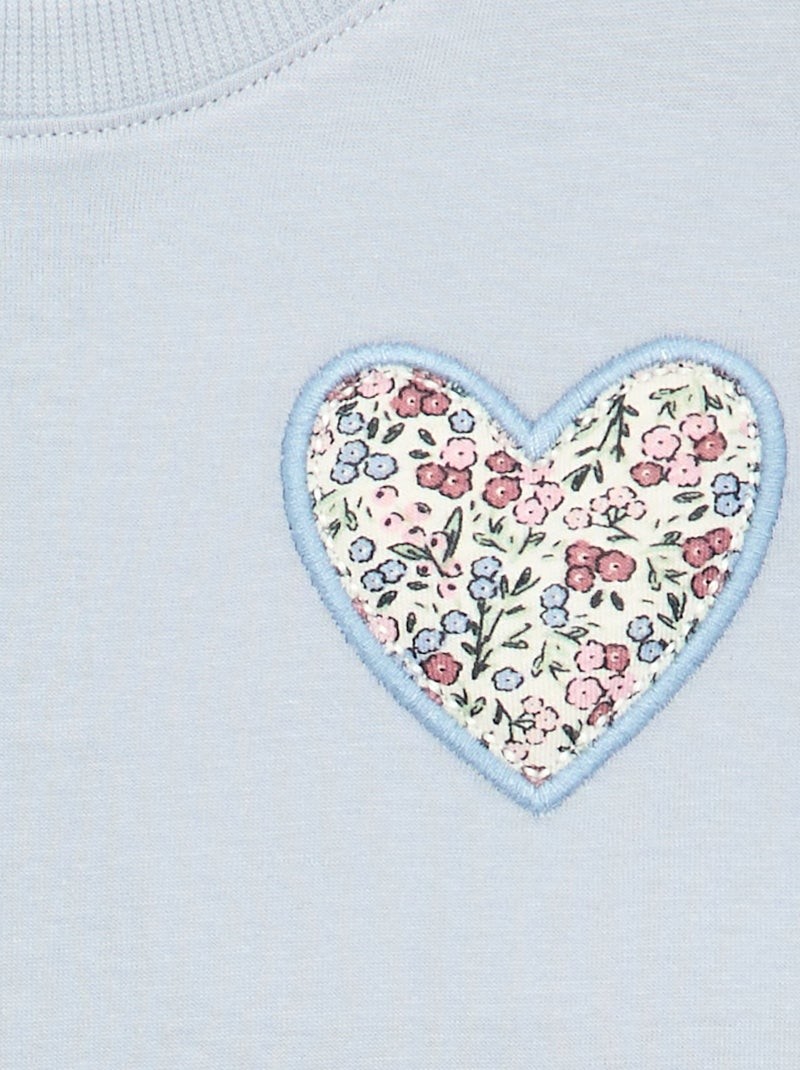 T-shirt com "coração" em patch no peito Azul - Kiabi
