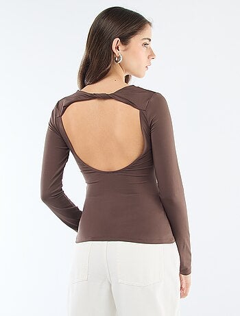 T-shirt com costas abertas