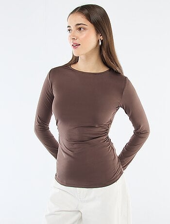 T-shirt com costas abertas